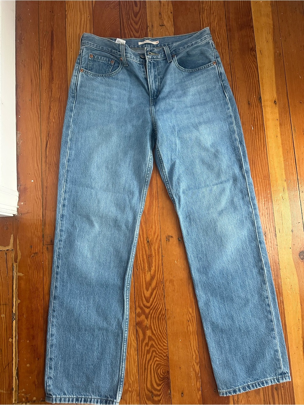 Low Pros Women’s Light Blue Straight-Leg Jeans